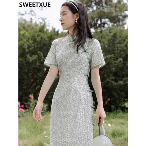 SWEETXUE Summer 2021 Vintage Elegant Chinese Style Cheongsam Dress Split Casual Everyday Four Leaf Clover Print Slim Modern Lady