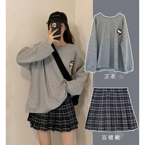 College Style Suit Women Autumn and Winter Sweater + Gray Pleated Skirt Two-piece Suit