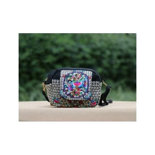 Fashion Embroidery Women Shopping Small bag!Nice Floral embroidered Lady Shoulder&Crossbody bags Versatile National Flap Carrier