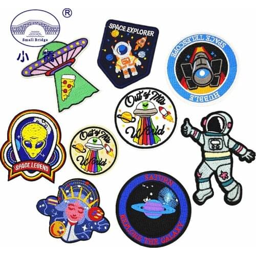 Cartoon Alien UFO Patches For Clothing Bags Apparel Sewing Iron On Patches Decoration Applique Fabric Embroidered Badge S145