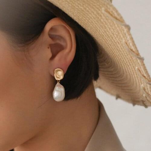 Vintage Baroque Earrings Gold Natural Irregular Large Baroque Pearl Dangle Drop Earrings for Women Trendy Jewelry Gifts 2020 New