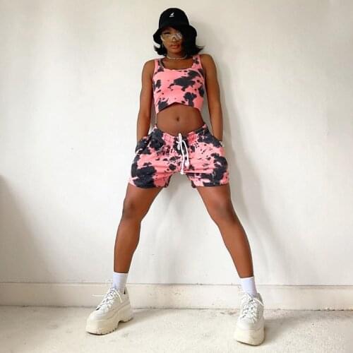 2021 Women Drawstring Shorts Sports Fitness Two-Piece Pink Personalized Tie-Dye Printing Cropped Top And Shorts With Pockets