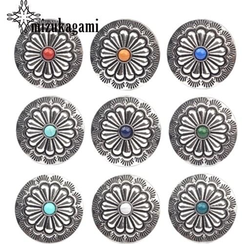 3pcs/lot 30MM Retro Zinc Alloy Silver Round Daisy Flowers Decorative Concho Buttons Charms Pendants DIY Hair Jewelry Accessories