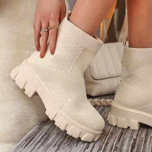Ladies Socks Boots Woman Stretch Fabric Knitted Short Boots Mid-Calf Fashion Platform Shoes Women Plus Size Boot New 2021 Autumn