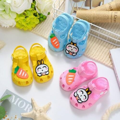 Sandals Girls sandals princess shoes 1-4 years old baby sandals new childrens beach shoes soft bottom slip