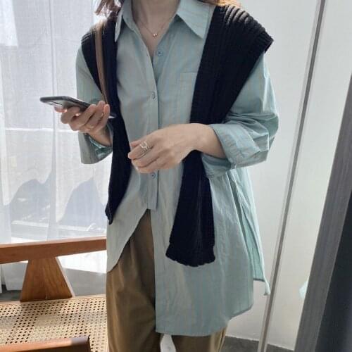 Original niche irregular striped long-sleeved shirt with a shirt in the female