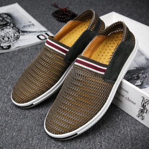 Mesh Breathable Men Summer Walking Shoes Hollow Out Beach Water Shoes Comfortable Loafers Slip On Lightweight Men Shoe Quick Dry