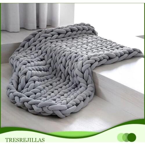 Hot Large Soft Hand Chunky Knitted Blanket Plaids for Winter Bed Sofa Plane Thick Yarn Knitting Throw Cheap Sofa Cover Blankets