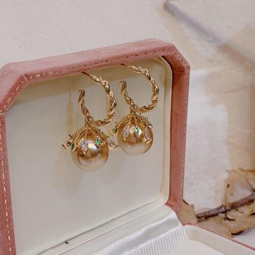 2020 Korean luxury Baroque Carved Pearl Exquisite Dangle Earrings Female Temperament Zircon Flash earrings Party wedding Gift