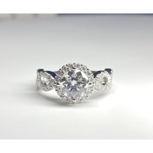 Moisangna Round 1.2 Carat 10K White Gold Moissanite Diamond Women Engagement Ring