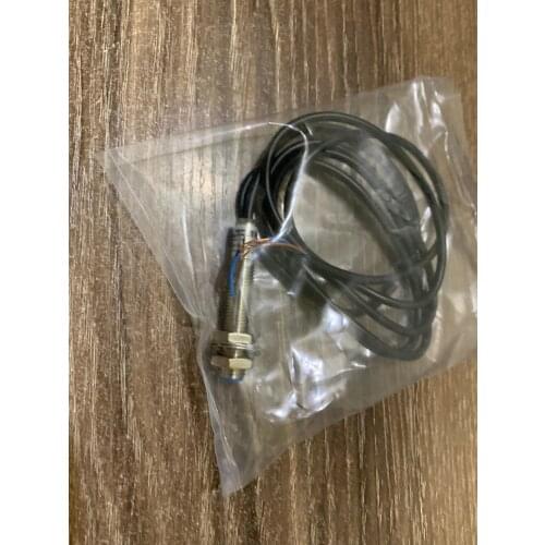 Hall sensor NJK-5001B proximity switch PNP three-wire normally closed