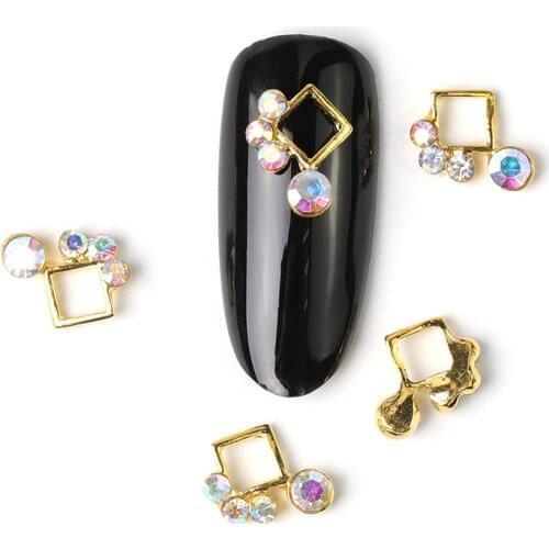 2019 new 10 pieces crystal bright pearl nail rhinestone alloy Nail Art decorations glitter DIY 3D CJE nail jewelry pendant