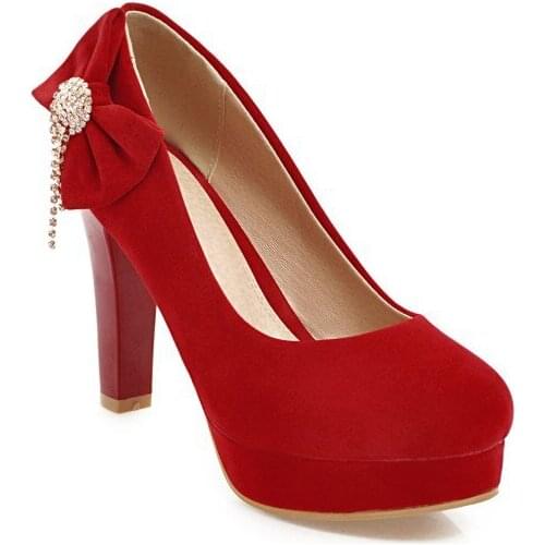 In the spring of 2018 the new fashion is thick with the size and high code 31 1818-47 the bride wedding shoes