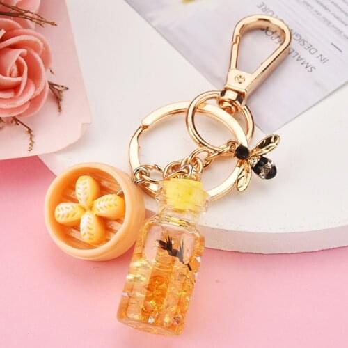 Simulation Food Cartoon Flower Keychain Milk Tea Cup Liquid Quicksand Sequin Bee Key Ring Bag Car Pendant Keyfob for Women Men