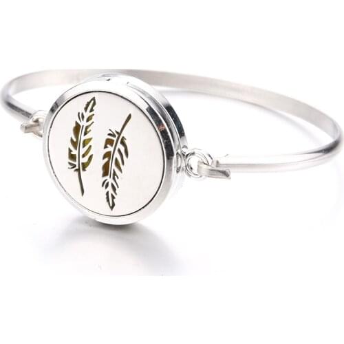 Charm Delicate Feather Stainless Steel Aroma Box Bracelet Aromatherapy Essential Oil Diffuser Box Bracelet Magnetic Jewelry