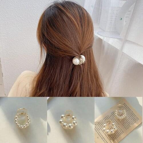 Sweet Mini Round Pearl Hair Clips for Women Girls Hair Claw Chic Barrettes Claw Crab Hairpins Styling Fashion Hair Accessories
