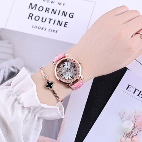 2021 New Fashion Womens Watche Quartz Watches Quicksand Rolling Beads Belt Clock Simplicity Luxury Lady Student Watch Sale