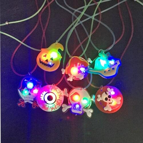 Glow In The Dark Necklace in toys Glow Party Supplies Halloween Led Costume LED Party Light Up Necklace Kid Toys Light Necklace