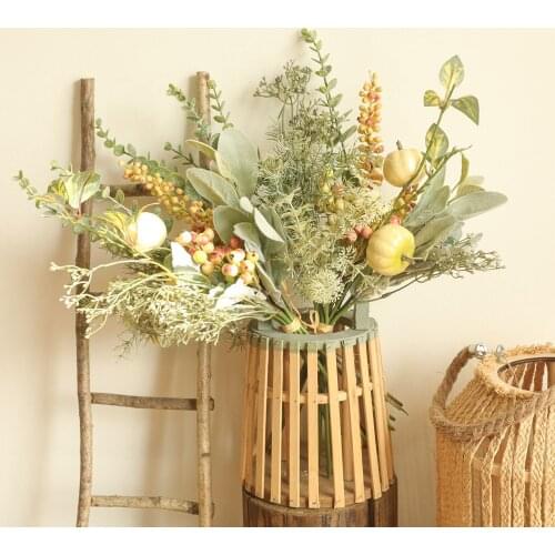 Ins New Design High Quality Artificial Flower Bouquet Pumpkie Berries Eucalyptus Centerpiece for Home Party Decor