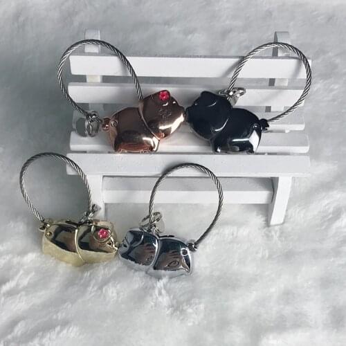 2pcs/set Couple Lovers Magnet Kiss Pig Keychain Baby Souvenirs Wedding Gifts for Guests Bridesmaid Gift Party Favors Present
