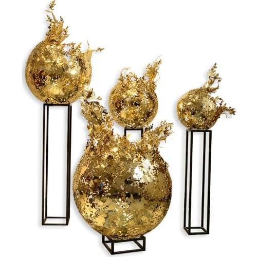 Hotel lobby decoration metal creative abstract electroplating golden ball sculpture decoration model room iron crafts