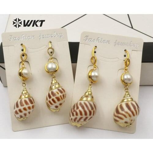 WT-E525 WKT Trumpet Shell Earrings Natural Trumpet Shell With Small Pearl Decorative Earrings Suitable For Women Seaside Jewelry
