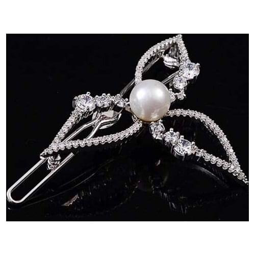 High-end micro-CZ stone pearl ornaments a geometric triangle shaped hairpin