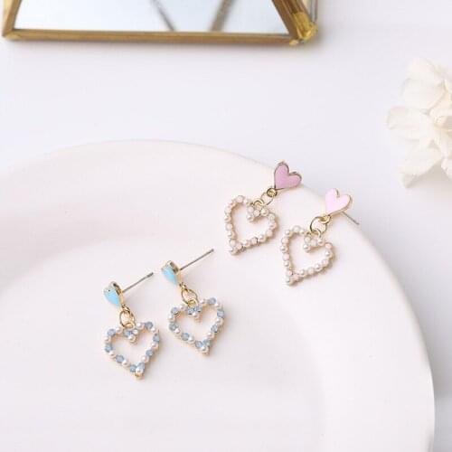 Fashion Hollow Out Heart-shaped Pearl Earrings Romantic Girl Pink Blue Stud Earring Accessories Elegant Women Jewelry Gift