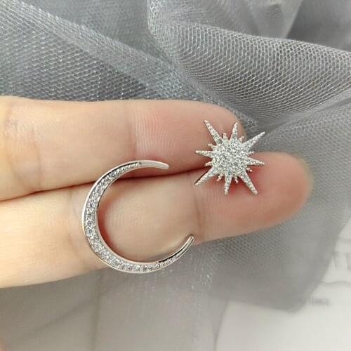2020 New Star Moon Earrings Korean Version Asymmetrical High Sense Earrings Fashion Earrings Prevent Allergy Exquisite Ear Nail