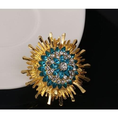 Luxury Female Blue Crystal Flower Brooch Boho Gold Color Jewelry Brooches For Women Cute Zircon Stone Pin Dress Coat Accessories