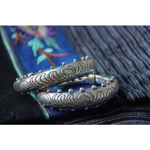Hot sell new - free shipping 100% Handmade 2pc a pair ancient folk style lotus lady Miao Silver Bracelet bangles