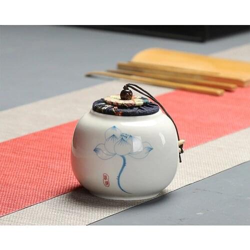 Chinese Tea Caddy Ceramic Storage Lid Jar Seal Smell Proof Container Wooden Lid White Tea Can Theedoos Stash Container AC50TE