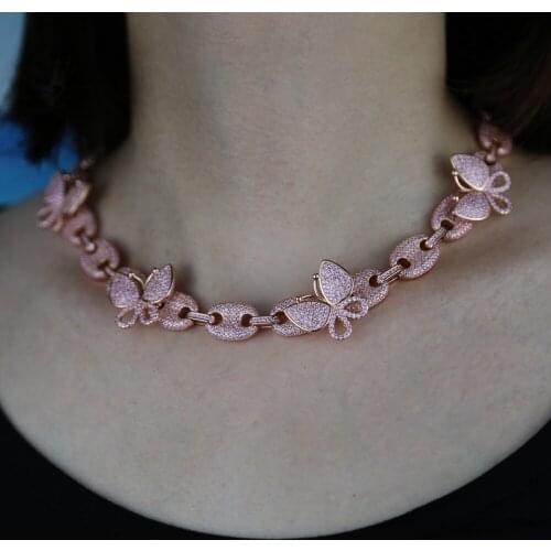 2 Size Iced Out Hip Hop Pink Color Butterfly Choker Necklace Paved White Cz Dainty Jewelry For Woemn Wedding Gift 2021 New Style