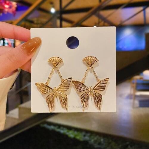 Temperament Glamour Lady Earrings Fashion Retro Jewelry Golden Butterfly 2020 Trendy Wedding Party Gift Women 's Favorite