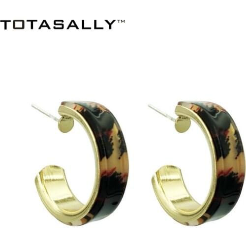 TOTASALLY Trendy Open Hoop Earrings Woman Vintage Baroque style Textured Acrylic C Ear Hoops DropShipping Earrings Jewelries