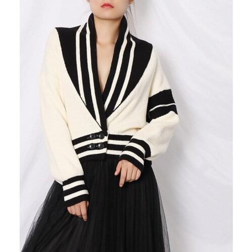 2020 New Fashion Double Breasted Preppy Style Short Jacket Women Casual V-neck Knitted Sweater Coat