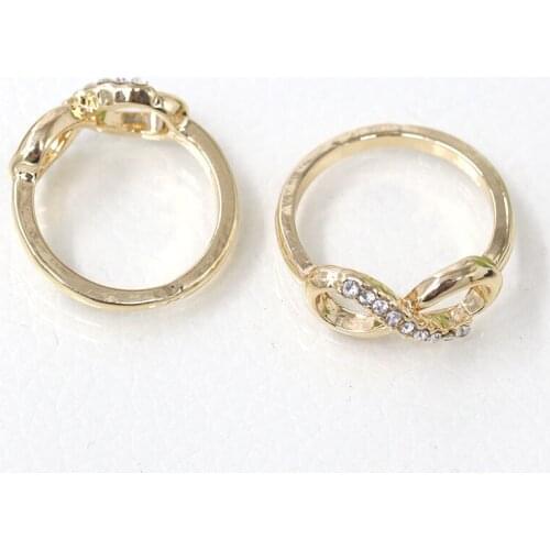 "8" Shaped Twinkling Clear Crystal Extravagant Golden Rings For Women 4 Sizes