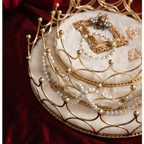 Round Jewelry Display Tray Crown Plush Storage Tray Bedroom Dressing Table Decoration Cosmetics Display Metal Storage Box Crafts