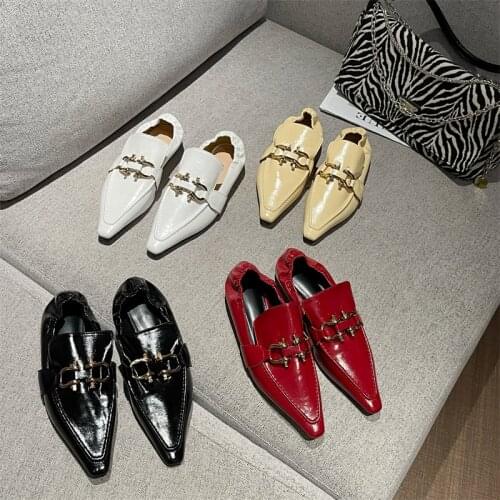 Women Flats Brand Design Metal Buckle Shoes Pointed Toe Ballet Flats Runway Shoes Slip On Loafer Oxford Shoes