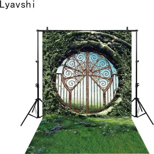 Lyavshi professional photography background fantasy gate garden spring colourful flowers green vines lawn photography backdrop