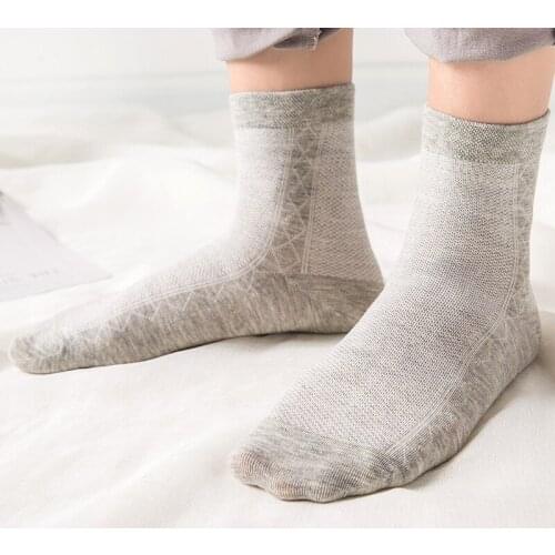 Socks Men Summer Ultra-Thin Business Mens Socks Solid Color Middle Length Stockings Breathable Mesh Sock Calcetines Meias Sox