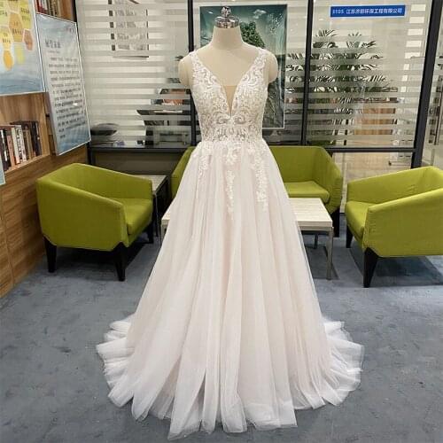 Custom Made Blush Pink Wedding Dress With Lace Appliques Illusion V-Neck Backless Custom Made Bridal Dresses