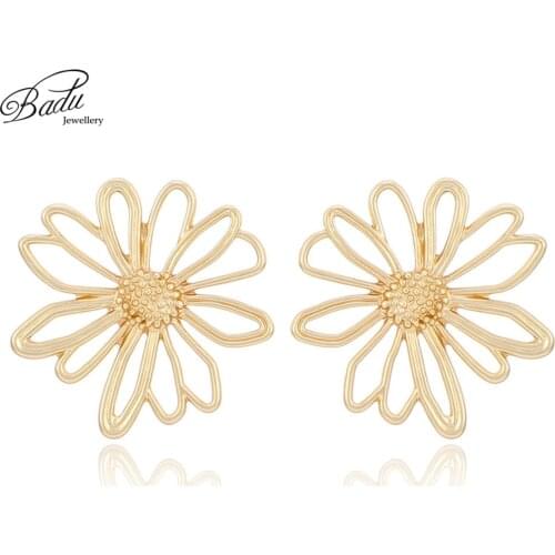 Badu Hollowing Flower Stud Earrings for Women Romantic Korean Style Gold Earring for Party Jewelry Halloween Wholesale