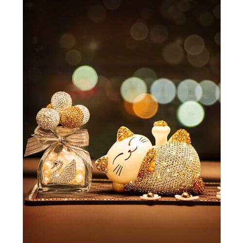 Zq Lucky Cat Car Interior Design Accessories Aromatherapy Decoration Car Car Decoration