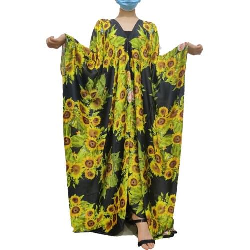 Saudi Arabic 2021 Beautiful Floral Summer Comfortable Silk Abaya ماكسي اللباس For Women Traditional Blogger Bohemian Kaftan