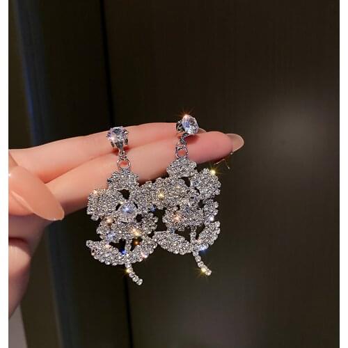 Classic Female Crystal Flower Drop Earrings Charm Silver Color Wedding Earrings Cute White Zircon Dangle Earrings For Women