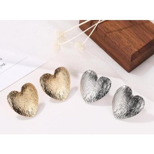 Big Heart Earrings Exaggerated Metal Frosted Heart Stud Earrings For Women Gold Silver Color Earing Jewelry Kolczyki Pendientes