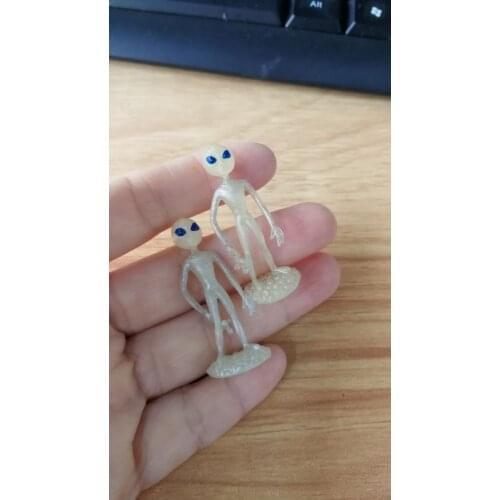 Mini ca 4cm high PVC Luminous aliensModel Toys figure ,2pcs/set out of print