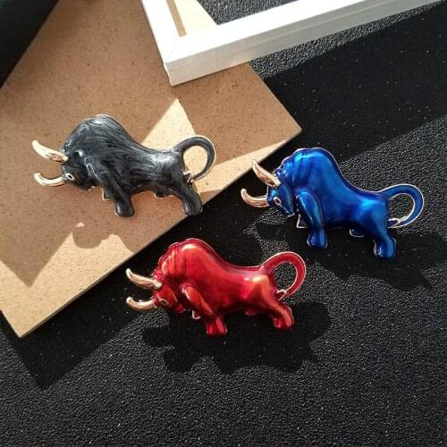 1Pcs Unisex Vintage Enamel Cattle Brooches For Women Man Bull Ox Animal Causal Party Brooch Pins Gifts
