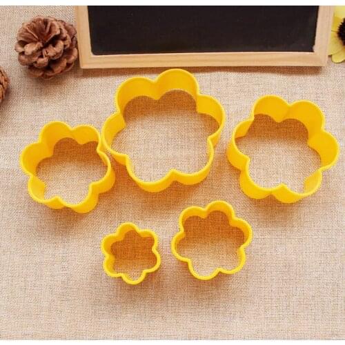 Cake Decoraeing tools,6Pcs/set Plum Flower Shapes+Box Cake Decorating Cookies Cutter Paste Sugarcraft Mold Tool D791